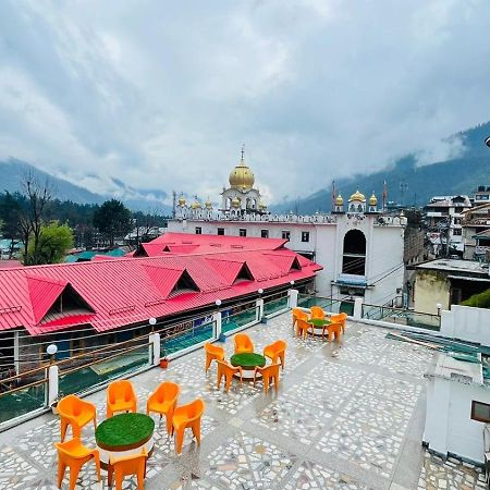 Hotel New Hilltop Inn Манали Экстерьер фото