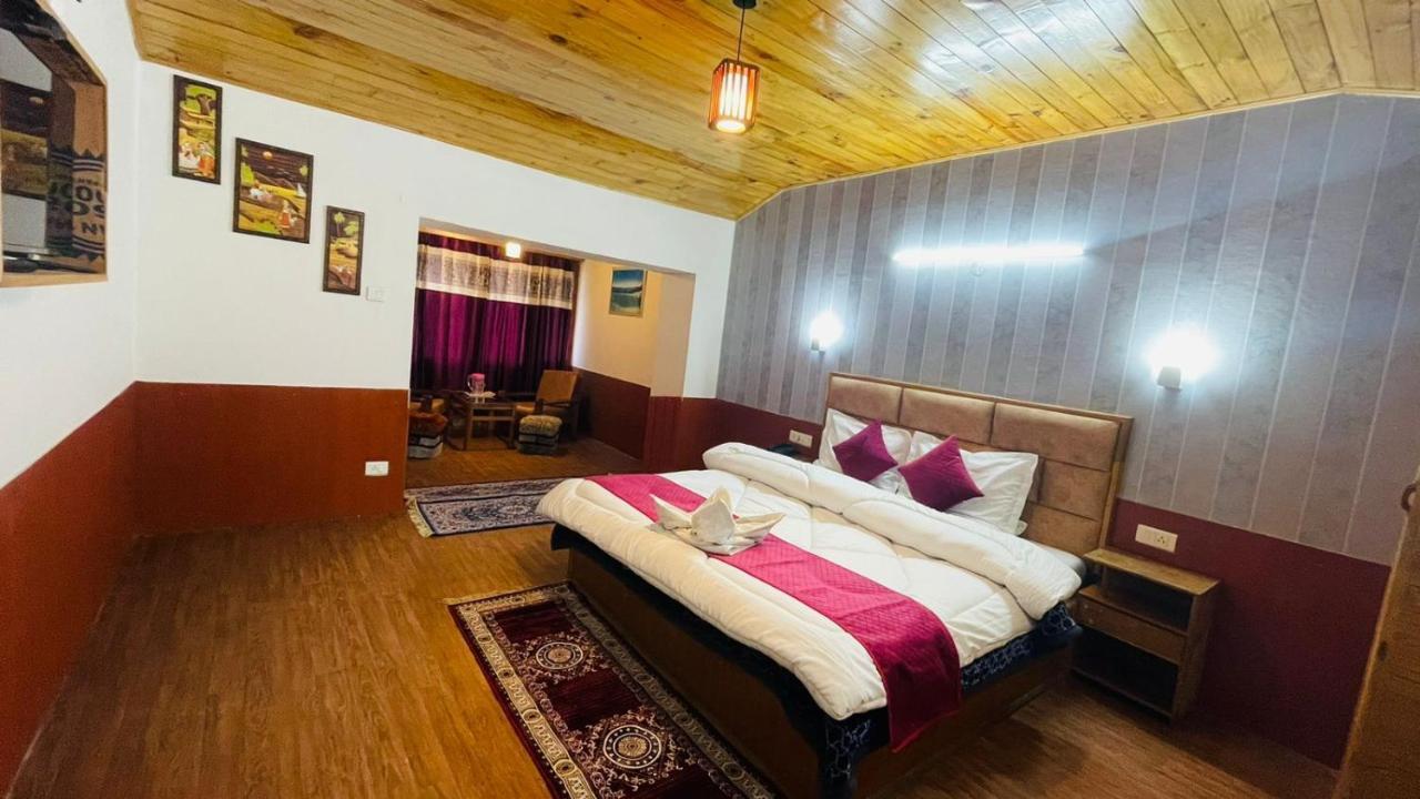 Hotel New Hilltop Inn Манали Экстерьер фото
