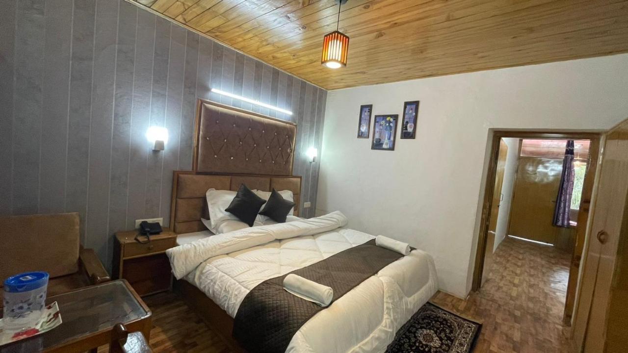 Hotel New Hilltop Inn Манали Экстерьер фото