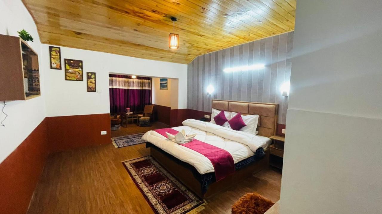 Hotel New Hilltop Inn Манали Экстерьер фото