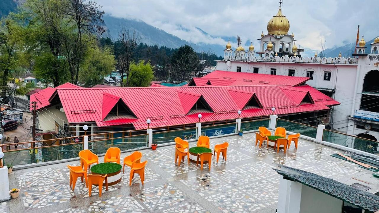 Hotel New Hilltop Inn Манали Экстерьер фото