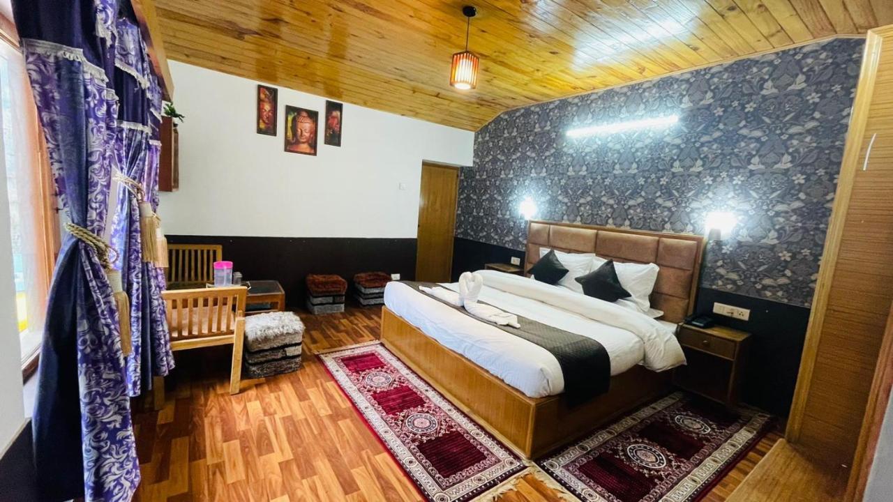 Hotel New Hilltop Inn Манали Экстерьер фото