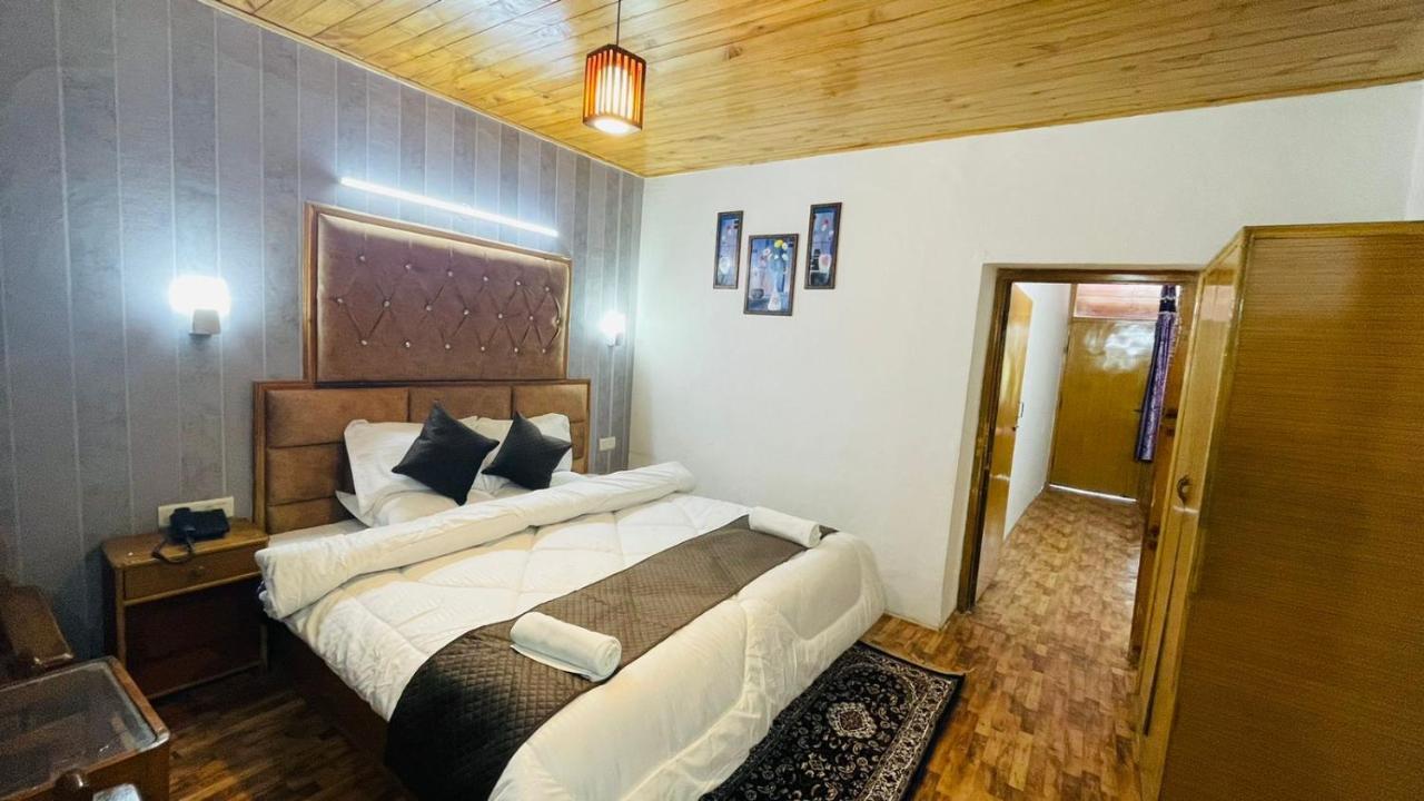 Hotel New Hilltop Inn Манали Экстерьер фото