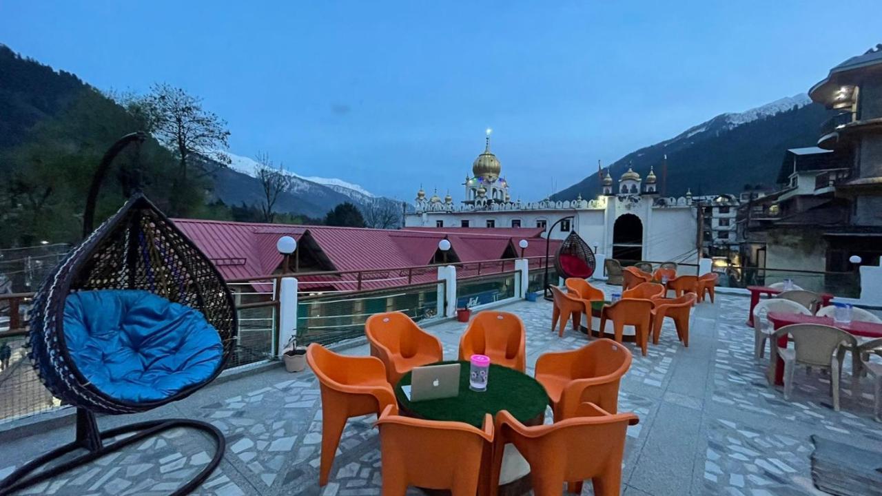 Hotel New Hilltop Inn Манали Экстерьер фото